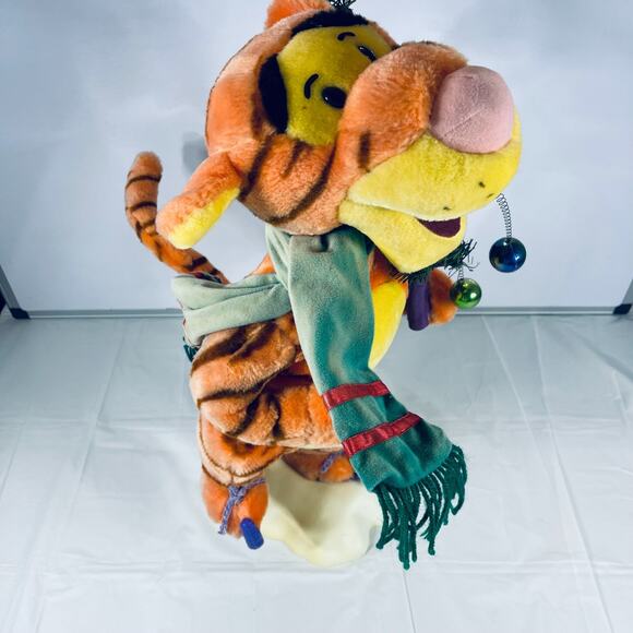 Disney Telco 1996 Tigger Animated Christmas Figure with Tree & Scarf – 24” Light - Picture 3 of 16